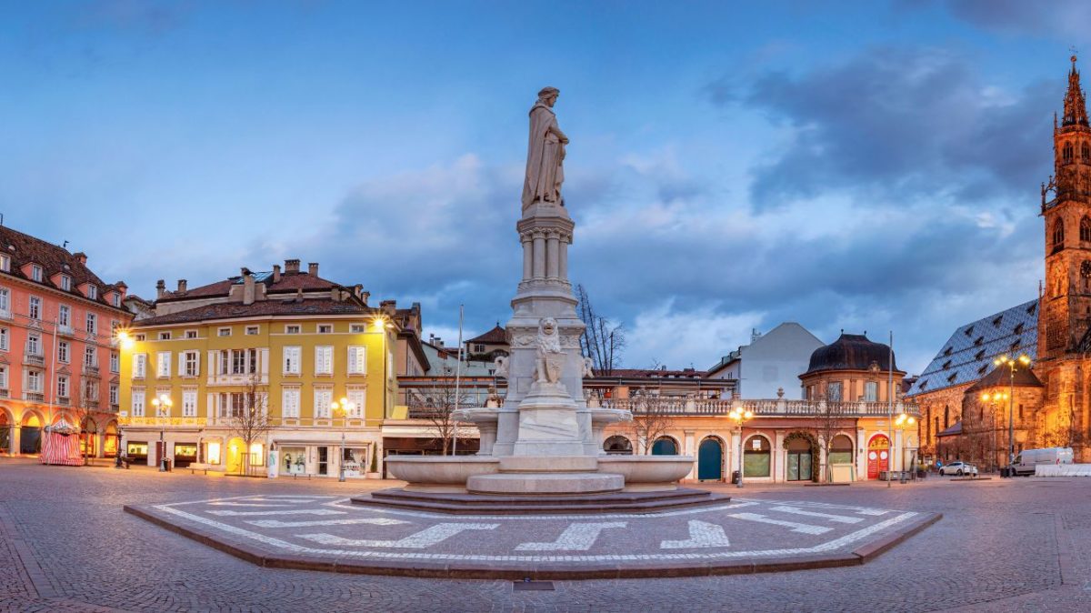 piazza walther bolzano.jpg