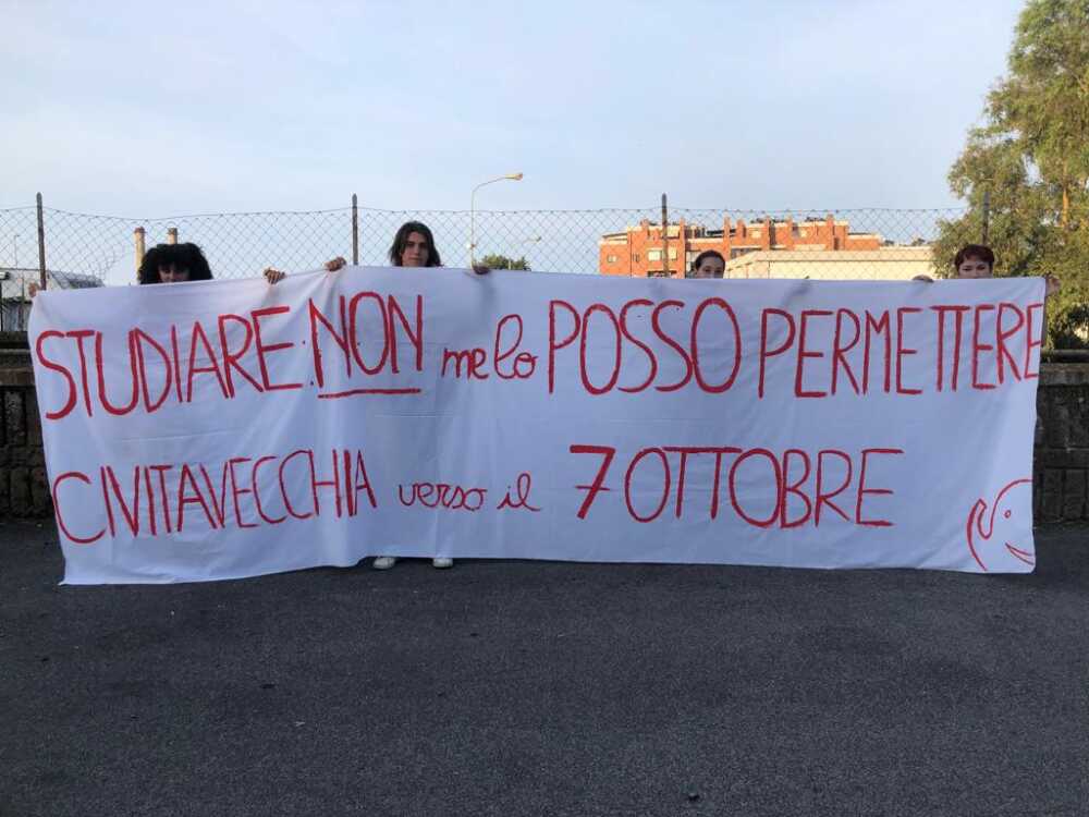 protesta scuola studenti medi civitavecchia.jpeg