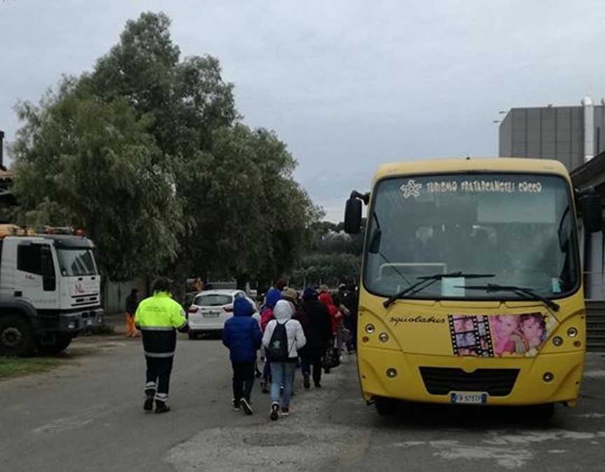 Servizio scuolabus di Ladispoli attivo dal primo giorno, tutte le informazioni 1 scuolabus ladispoli.jpg