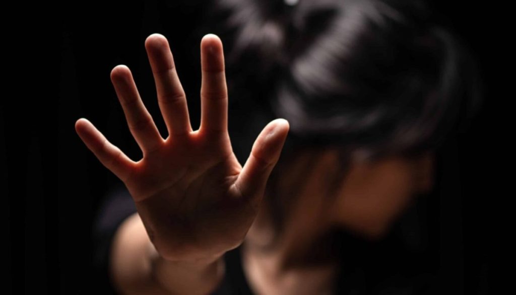 violenza donne scaled e1694016334316.jpg
