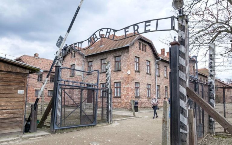 Auschwitz Birkenau.jpg