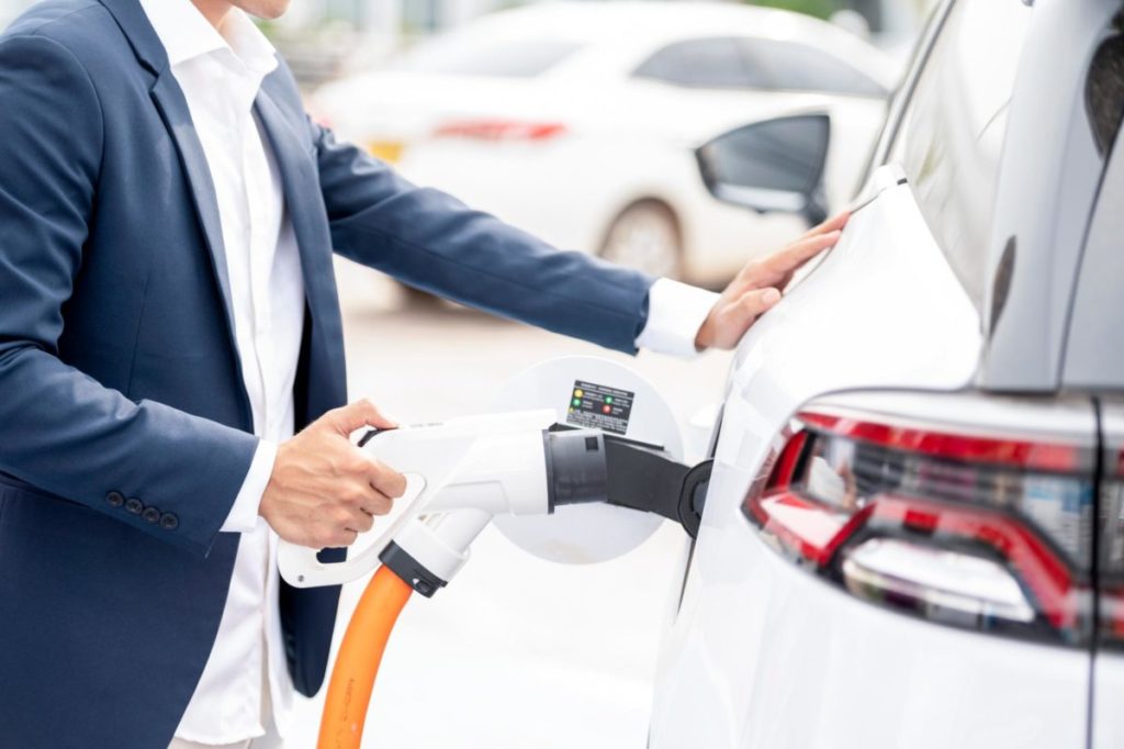 Auto elettriche cinesi.jpg