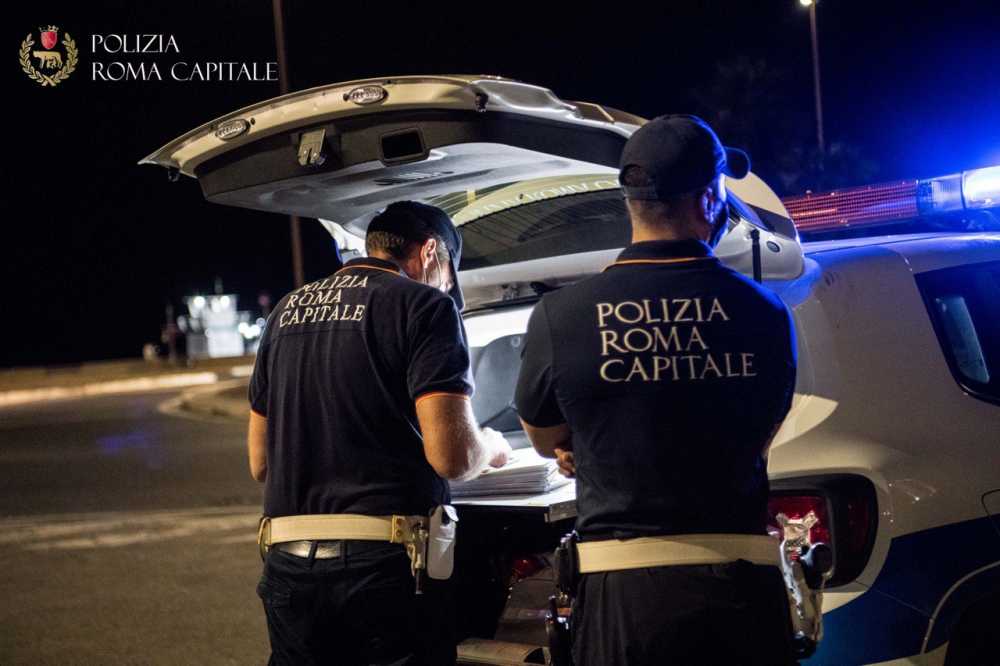Controlli serali Polizia Locale Roma archivio.jpg