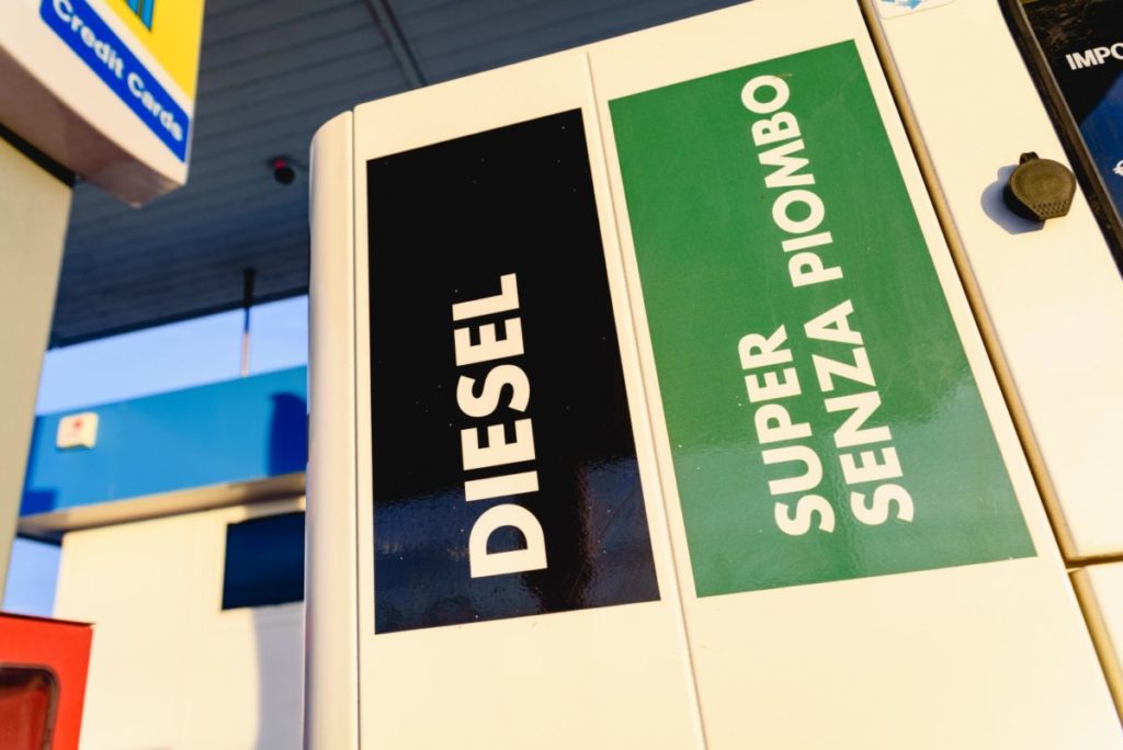 Prezzi carburanti.jpg