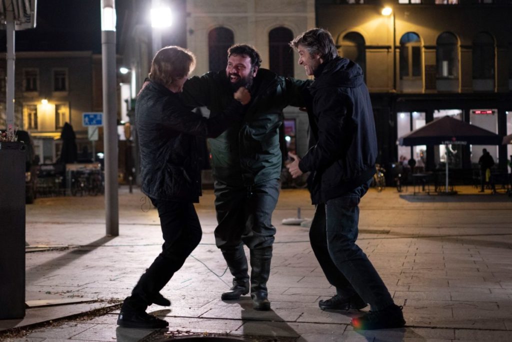 PrimeVideo EverybodyLovesDiamonds 18.jpg
