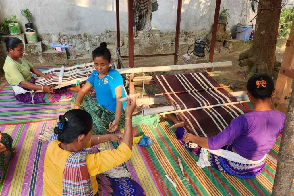 Sari in fibra di banana.jpg