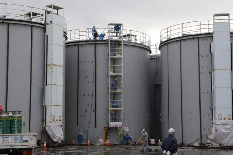 acqua radioattiva fukushima.jpg
