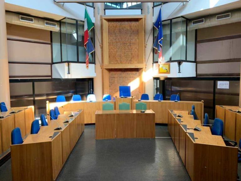 aula ceraolo consiglio ladispoli assise.jpg