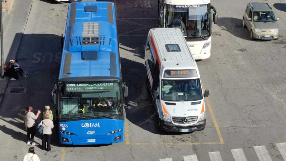 cerveteri bus cotral seatour 1.jpg