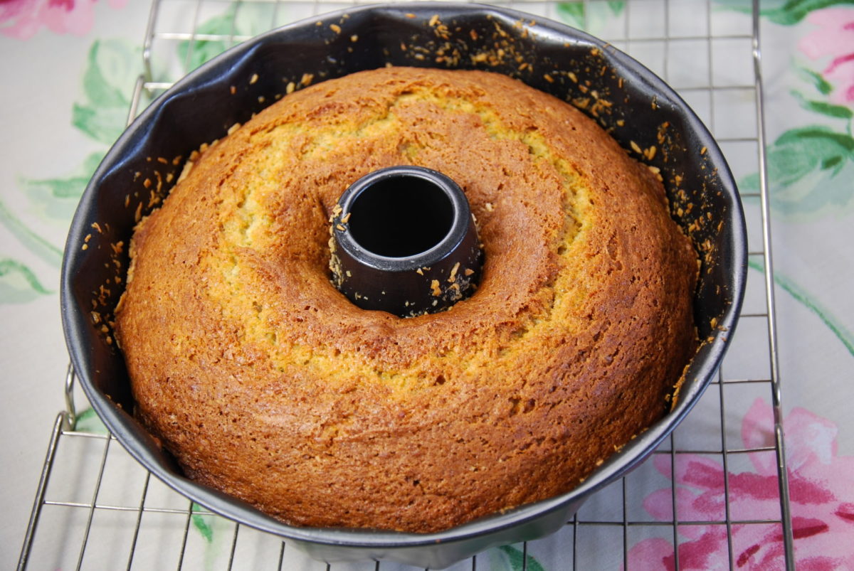 ciambellone alla nocciola.jpg