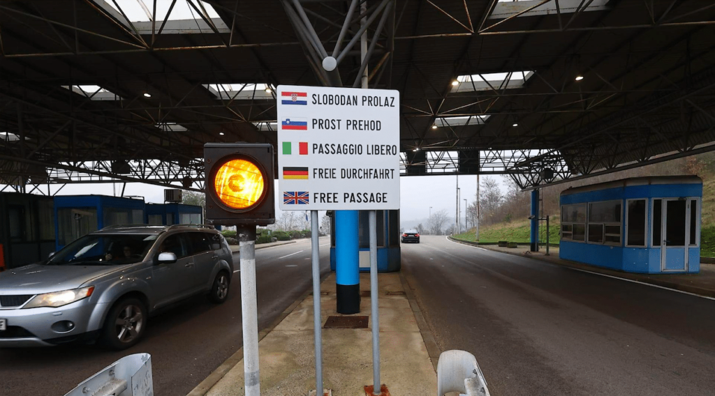 controlli confine Slovenia.png