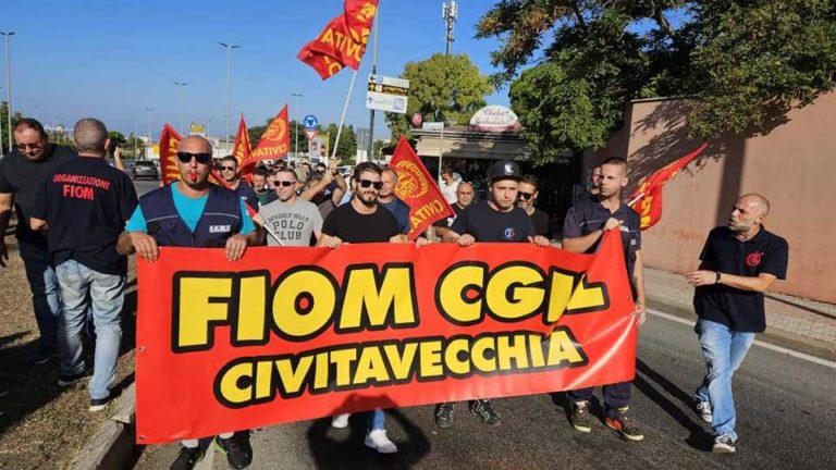 fiom cgil civitavecchia metalmeccanici corteo 2.jpg
