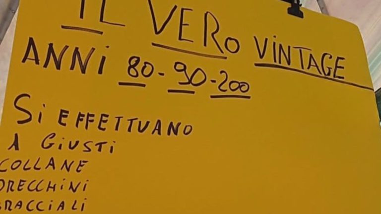 il vero vintage cartello napoli.jpg