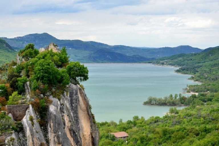 lago di bomba e1541598833975.png
