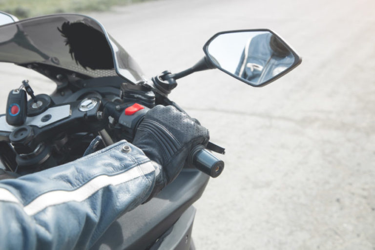 Come scegliere il cupolino per la moto o lo scooter