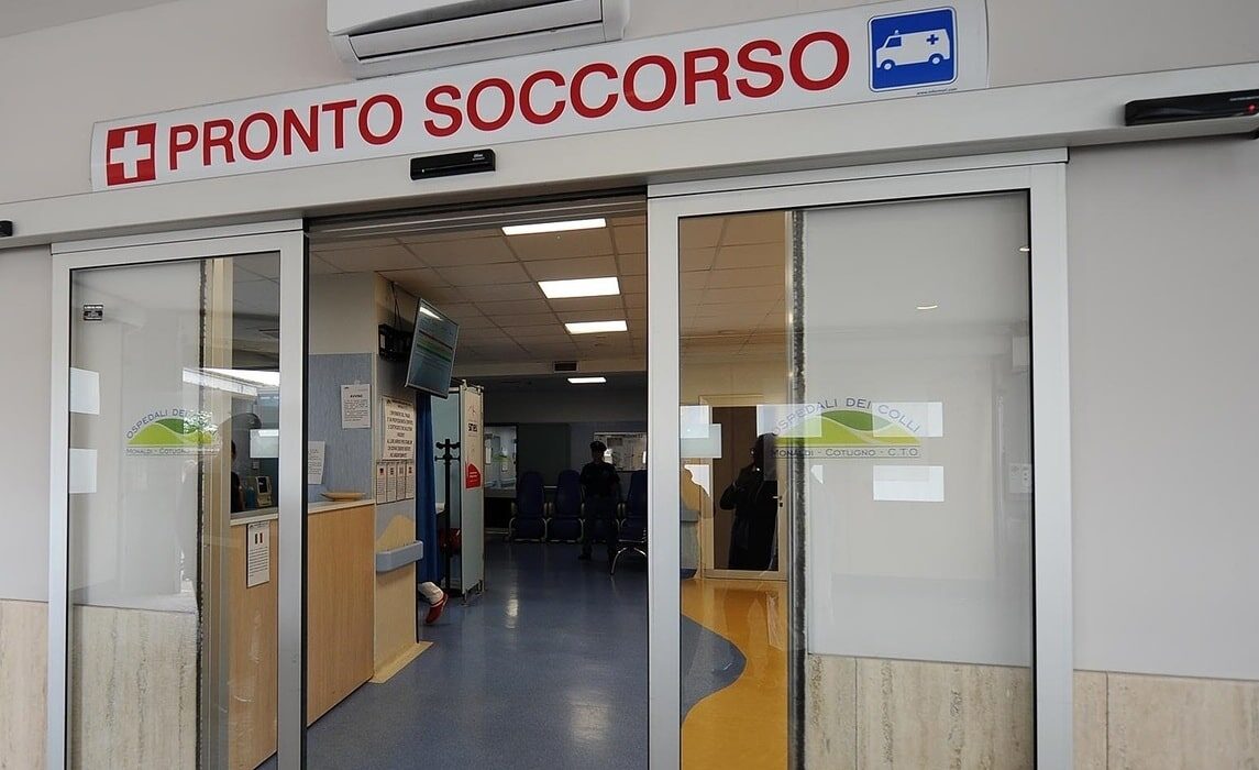 pronto soccorso napoli e1697115357745.jpeg