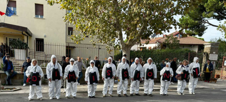 protesta comuen santa marinella tidei.jpeg