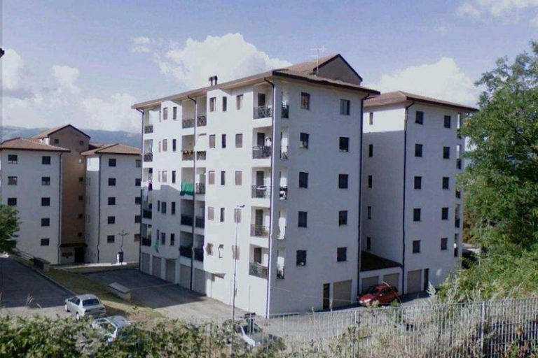 studentatolaquila.jpg