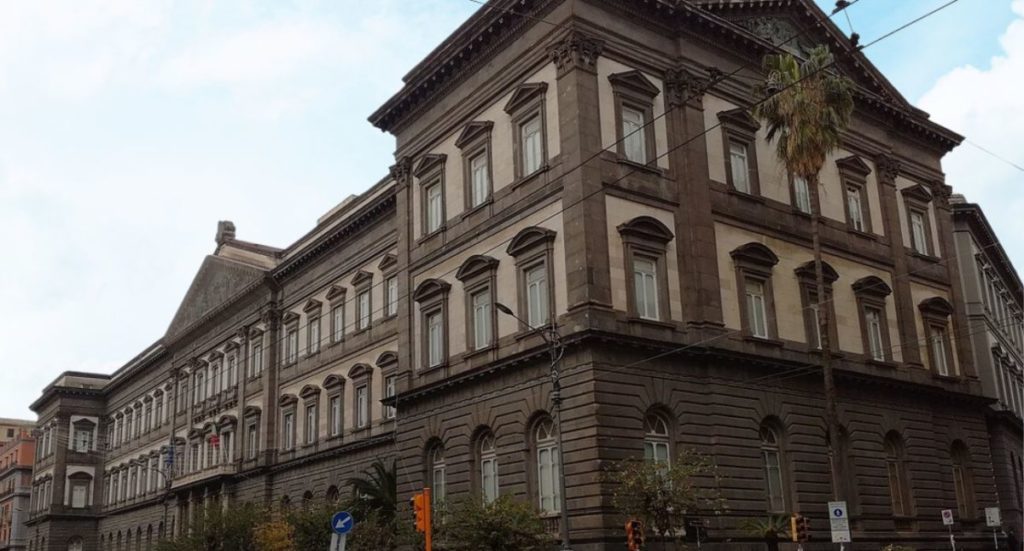 universita napoli.jpg