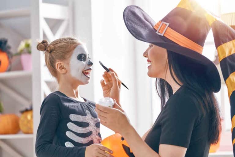 viso bianco halloween.jpg