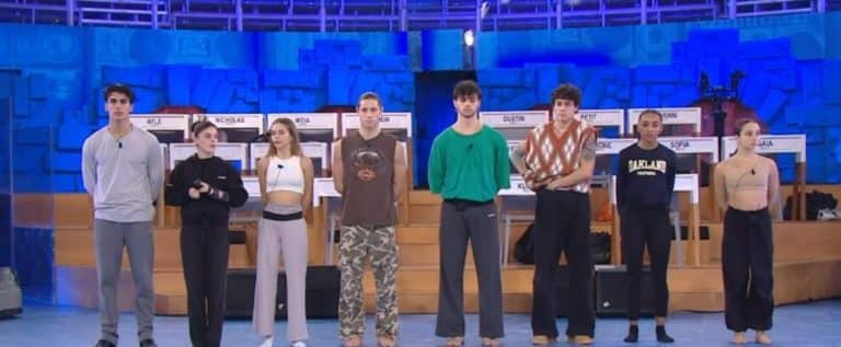 22Amici Chiara in sfida Stell.jpg