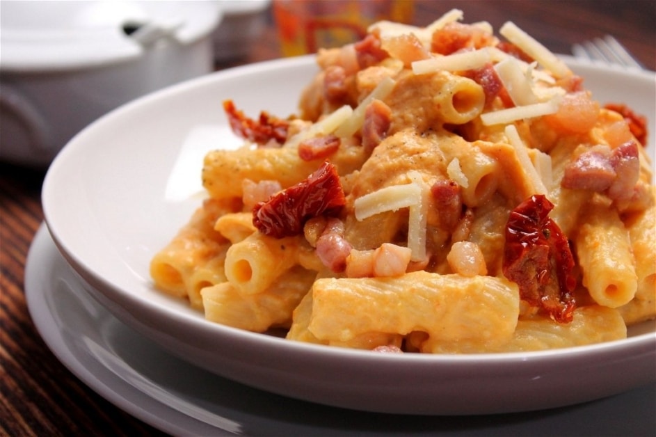 22Deliziosi rigatoni con crema .jpg