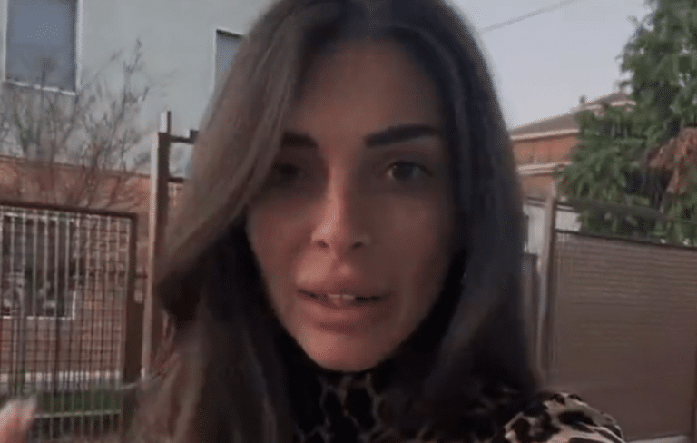 22Greta Rossetti scopre il desi.png