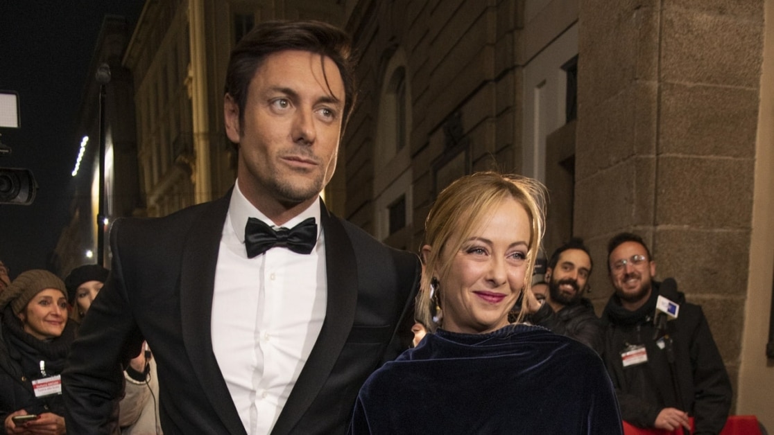 Andrea Giambruno: Nuova casa dopo la separazione da Giorgia Meloni 1 Andrea Giambruno Nuova casa d.jpg