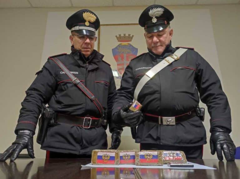 COLLEFERRO La droga sequestrata dai Carabinieri 2.jpg