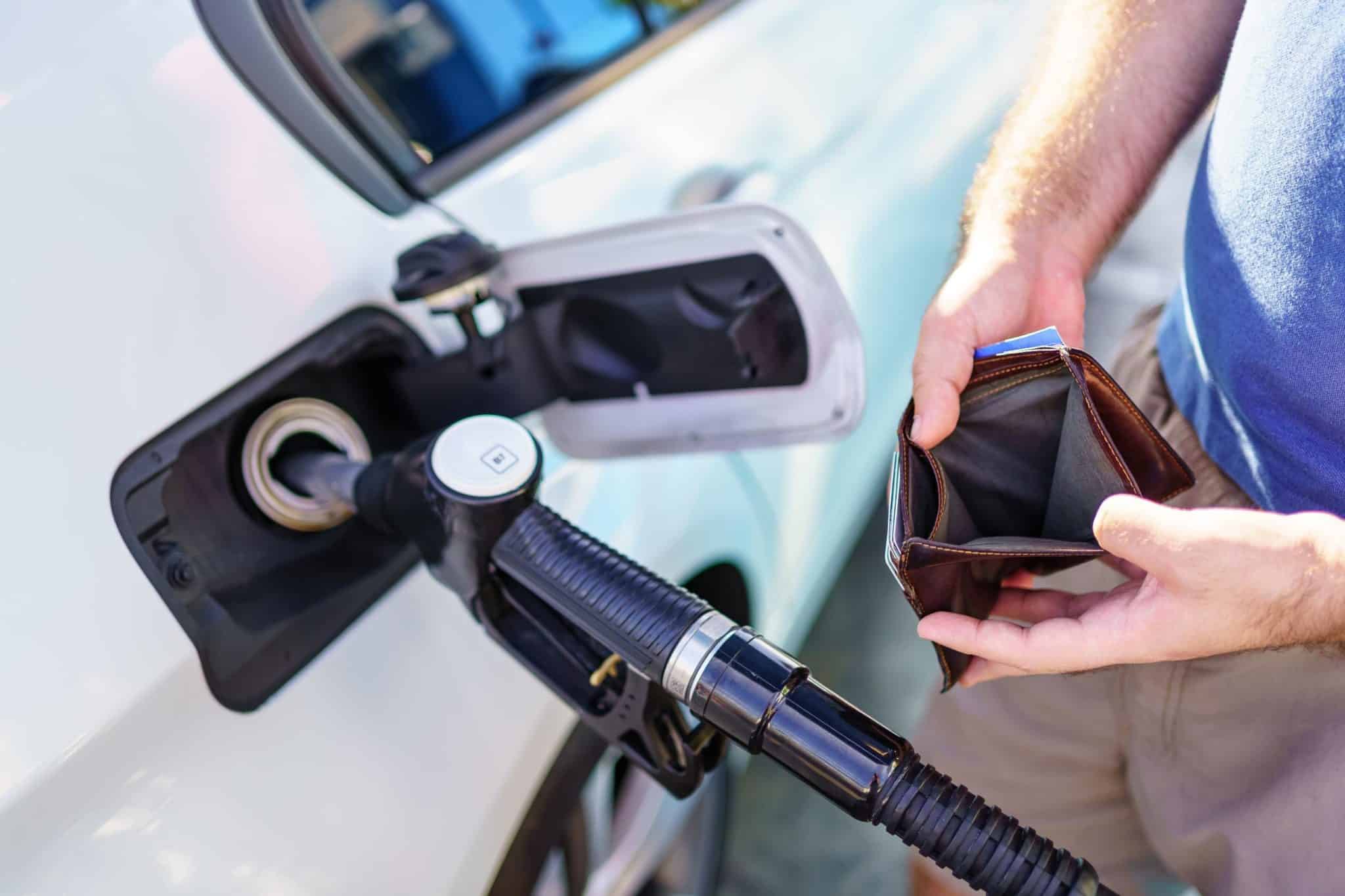 Bonus benzina 80 euro: che fine ha fatto? 1 Caro benzina.jpg