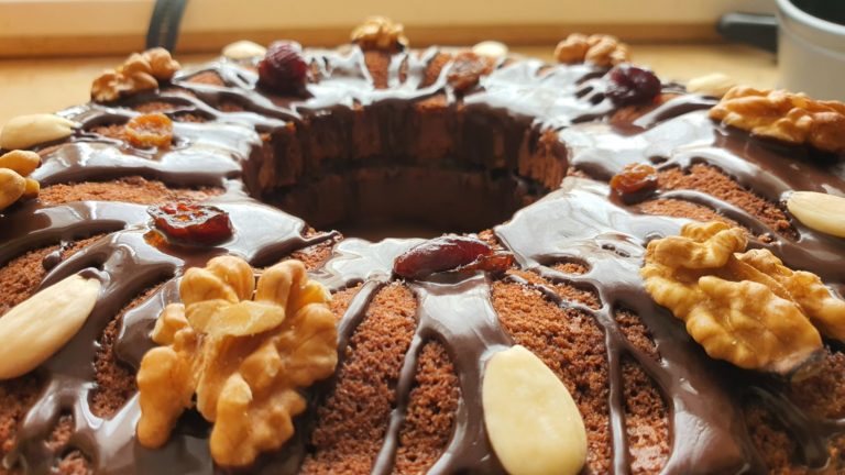 Ciambellone noci scaled.jpg