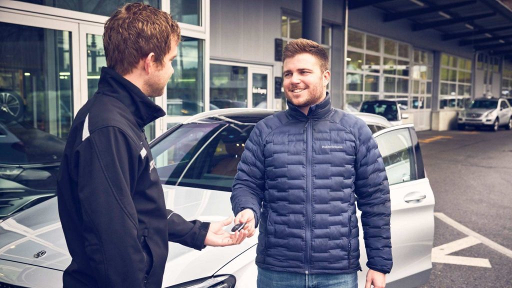 Compravendita di auto connessa usata.jpeg