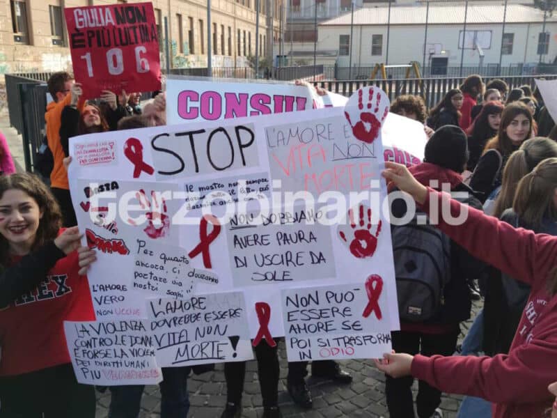 In mille al corteo contro il femminicidio a Civitavecchia 1 Corteo Femminicidio Civitavecchia 4 800x600.jpg