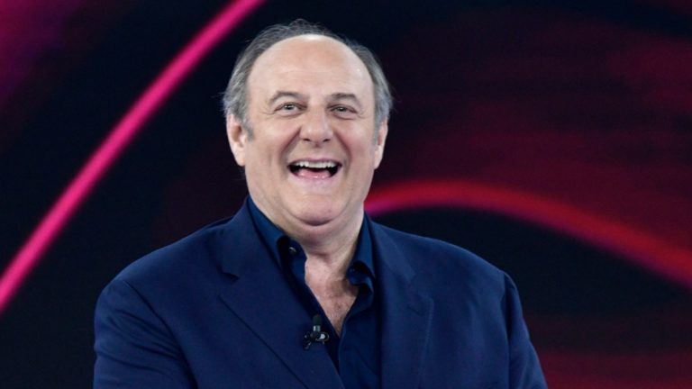 Gerry Scotti rinuncia alla pen.jpg