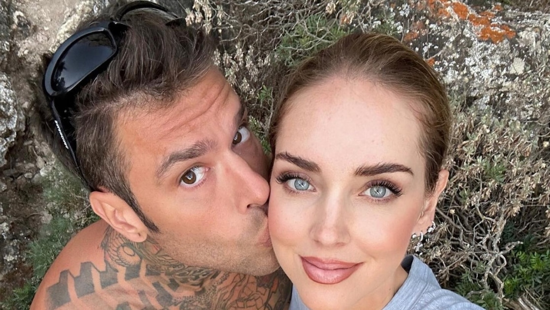 Il biglietto del primo appuntamento di Chiara Ferragni con Fedez: una storia d’amore dettagliata e emozionante 1 Il biglietto del primo appunta.jpg