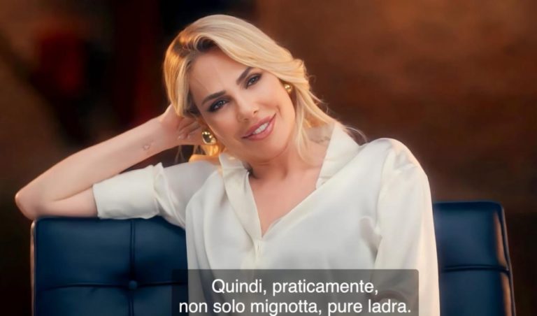 Ilary Blasi i dietro le quint.jpg