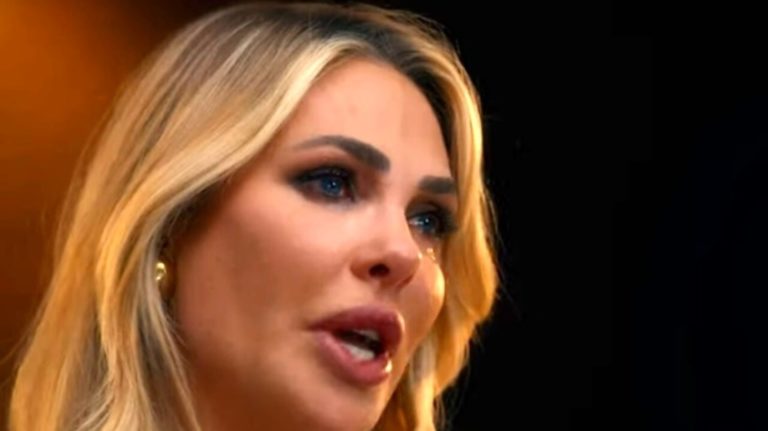 Ilary Blasi svela la richiesta.jpg