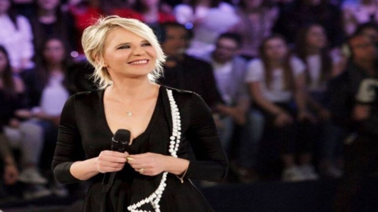 La rinascita di Maria De Filippi: un nuovo inizio dopo la fine con Costanzo 1 La rinascita di Maria De Filip.jpg
