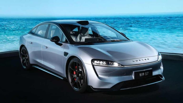 Lauto smart Zhijie S7 linno.jpg