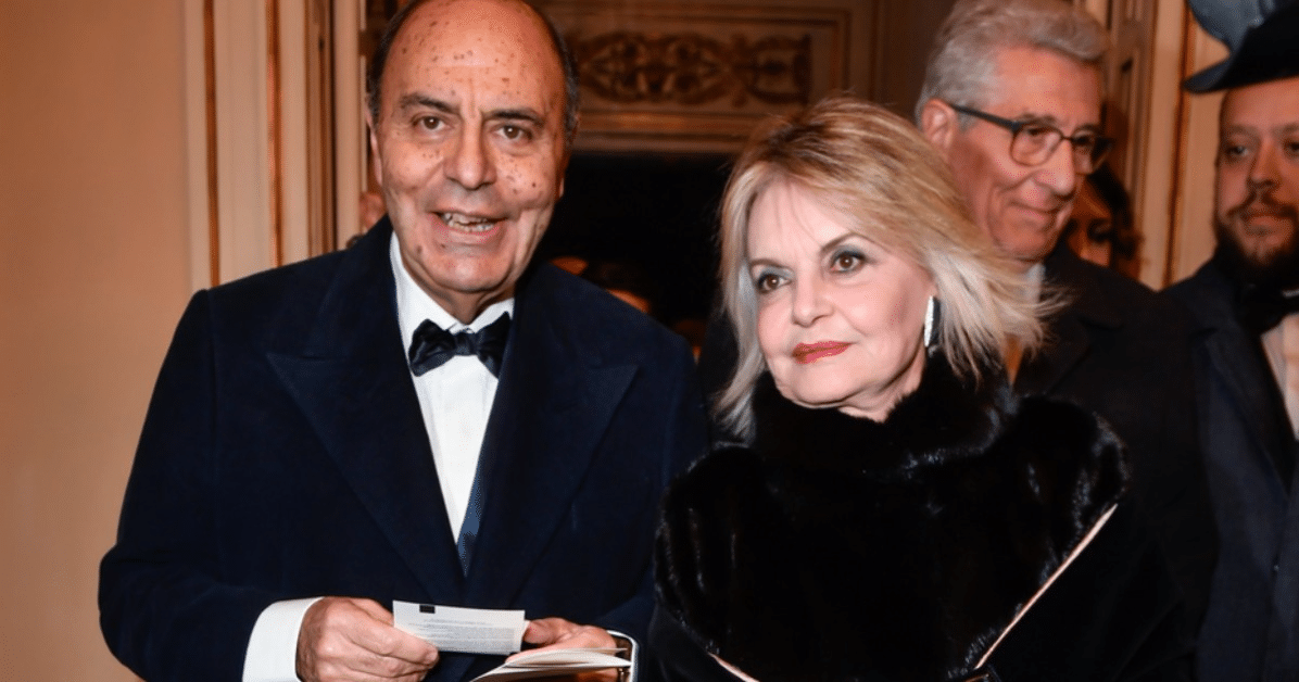 Moglie e figli di Bruno Vespa: Augusta Iannini, Federico e Alessandro – Dettagli sulla famiglia del noto giornalista italiano 1 Moglie e figli di Bruno Vespa.png