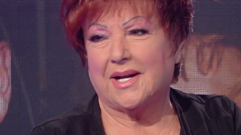 Orietta Berti colpita da un gr.jpg