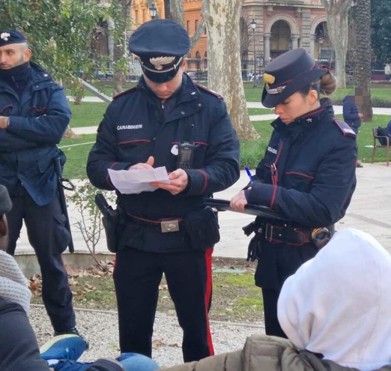 PIAZZA DANTE Controlli dei Carabinieri in zona Esquilino 3.jpeg