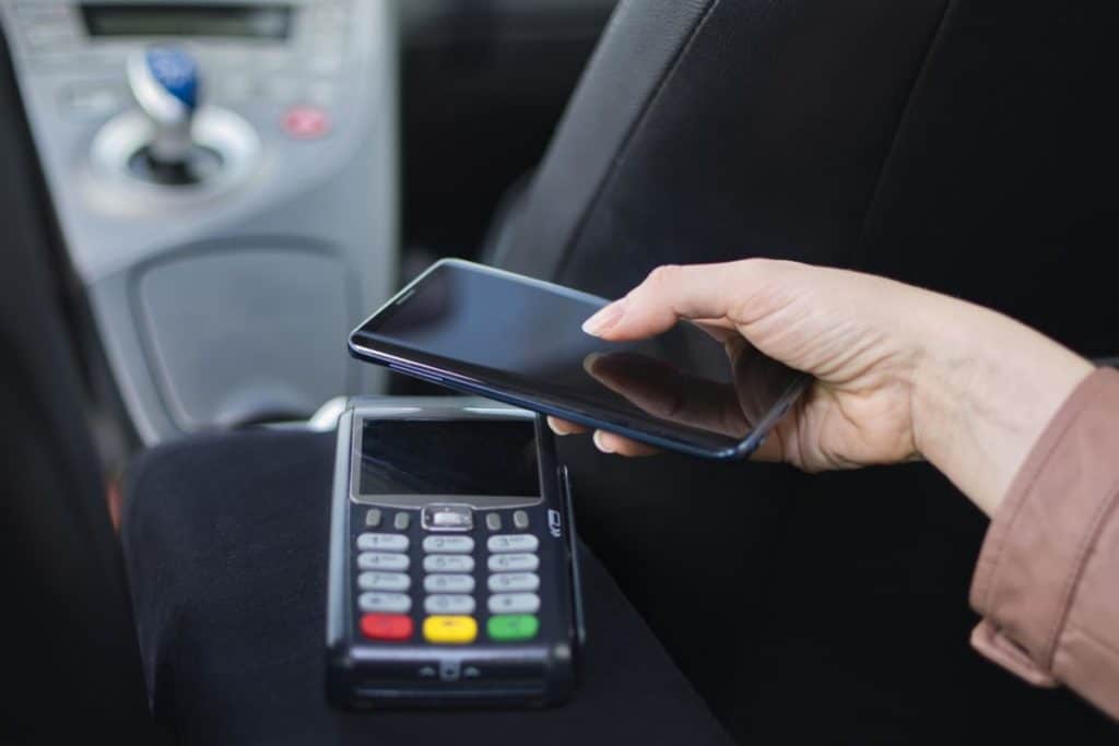 Pagamento Taxi con POS.jpg