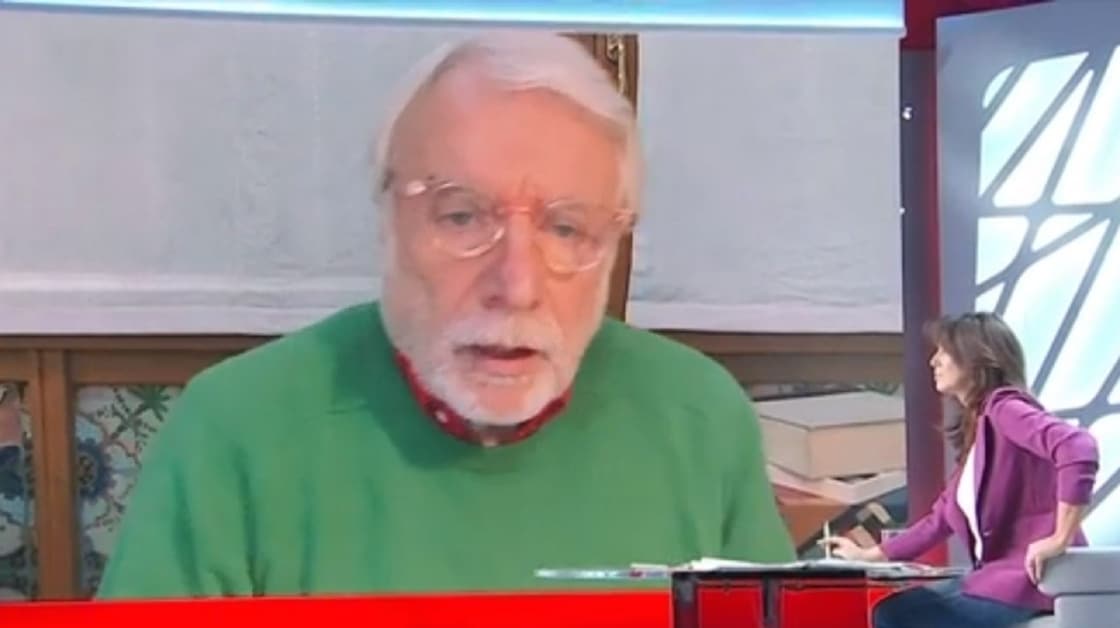 Paolo Crepet si emoziona in diretta tv per Giulia Cecchettin: il noto psicologo si commuove durante l’intervista, rivelando dettagli sorprendenti sulla giovane talentuosa. 1 Paolo Crepet si emoziona in di.jpg