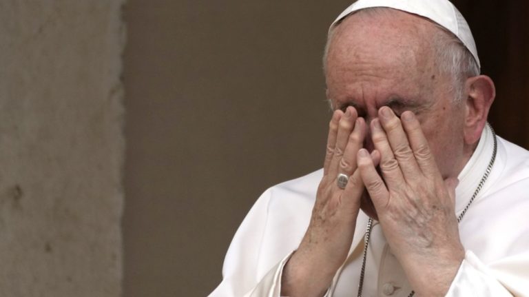 Papa Francesco sottoposto a TA.jpg