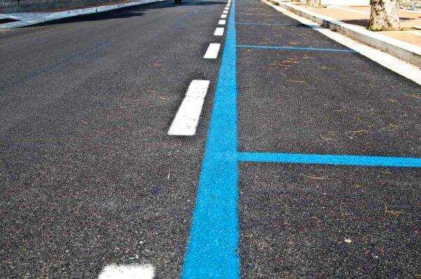 Parcheggi strisce blu Bracciano.jpeg