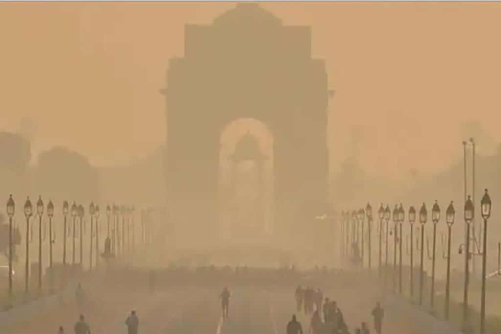 Pioggia artificiale Nuova Dehli.jpg