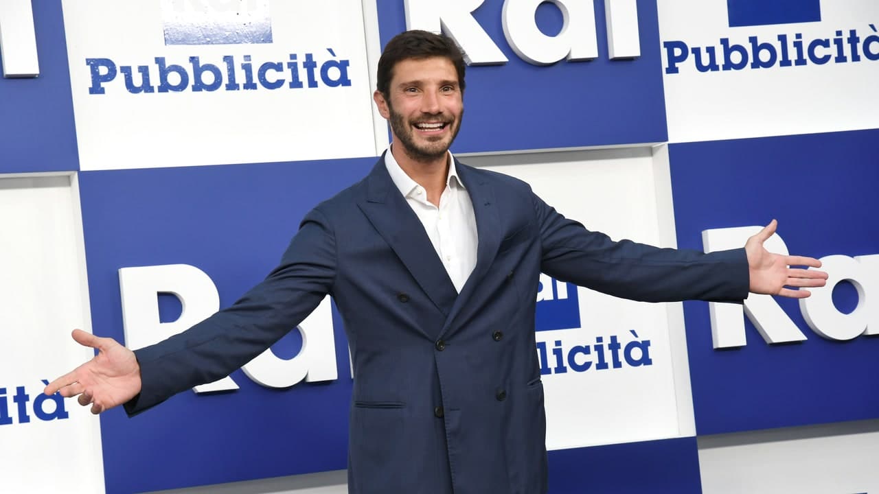 Stefano De Martino: La sua reazione alle nozze annunciate di Belén Rodriguez 1 Stefano De Martino La sua rea.jpg