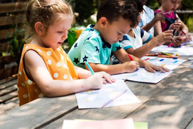 bambini e creativita.jpg