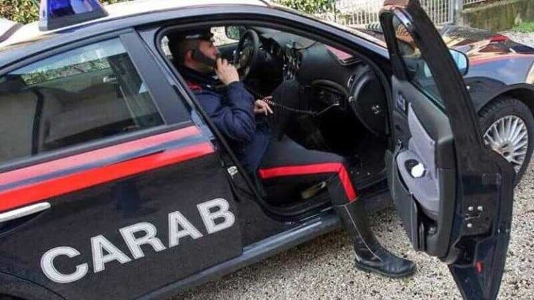 carabinieri rapinata telefono.jpg